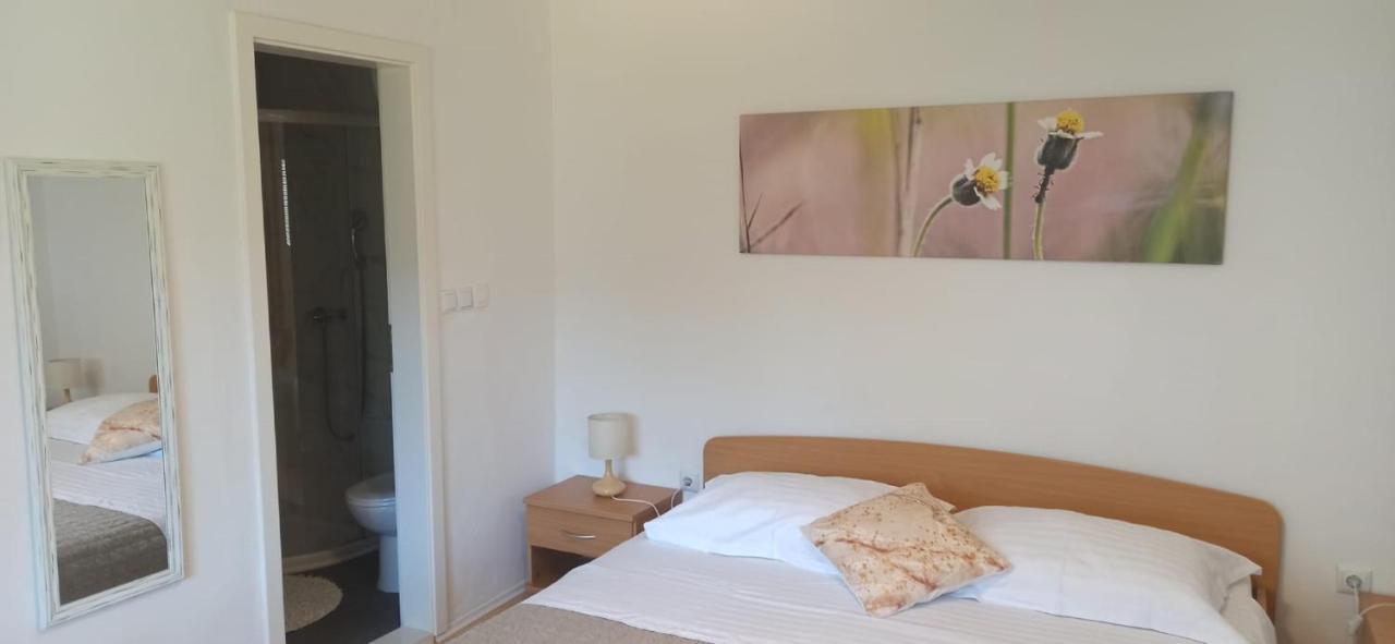 Apartments & Rooms Jokovic Mlini Bagian luar foto