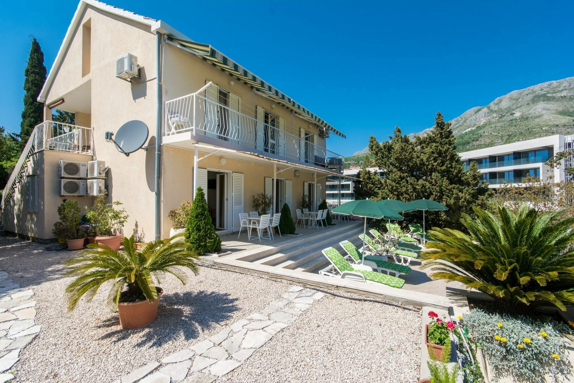 Apartments & Rooms Jokovic Mlini Bagian luar foto